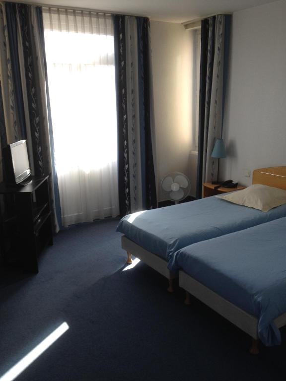 Amadeus Hotel Sarreguemines Zimmer foto