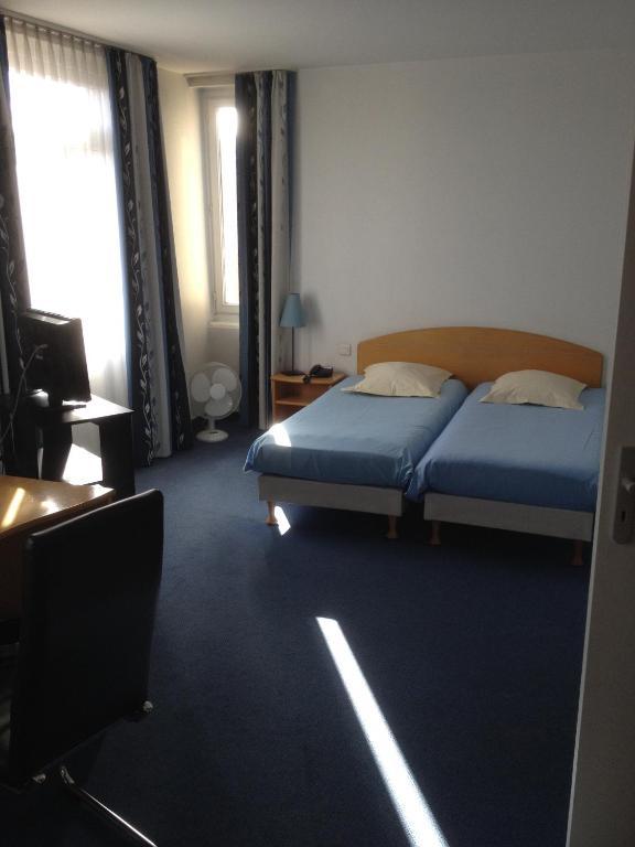 Amadeus Hotel Sarreguemines Zimmer foto